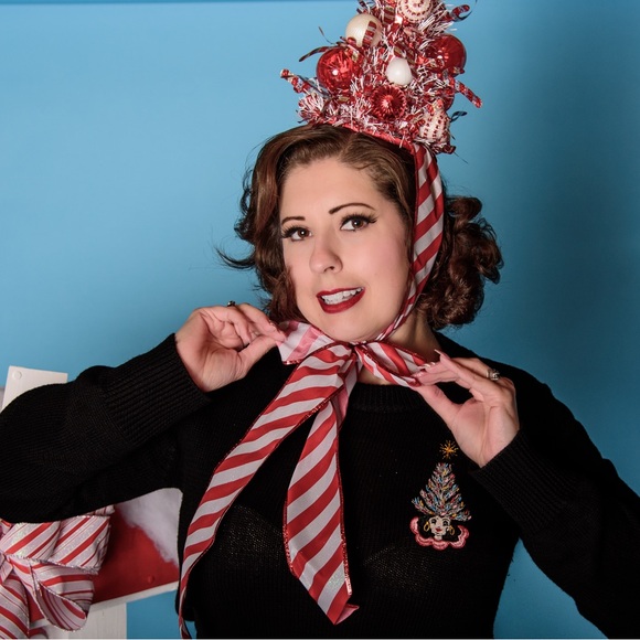 Kitschmas Hat Long Sleeve Sweater in Black - Picture 1 of 2